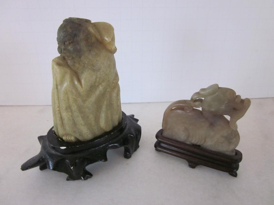 2 Chinese carved objects (1 of 5)