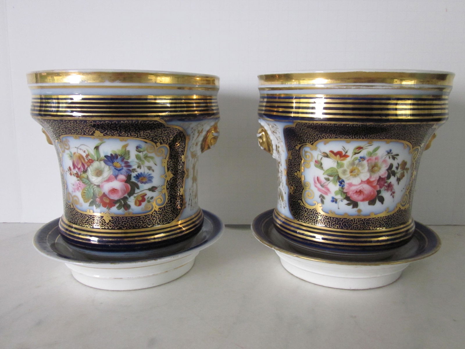 Porcelain Cache Pots (1 of 5)