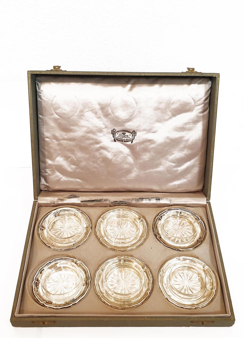 A German Jewish Lazarus Posen Silver saltcellar Set (1 of 8)