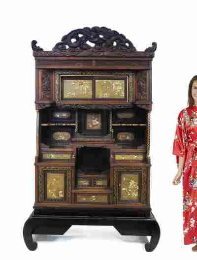 Display & China Cabinets