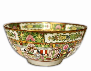 19th C. Chinese Hand Painted Rose Porcelain Bowl Centerpiece