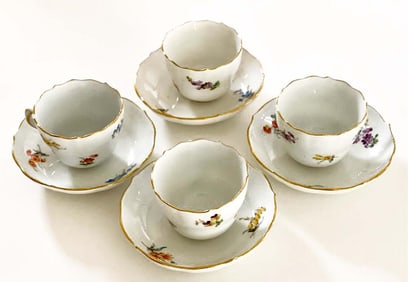 A Meissen Demitasse Cup & Saucer Set (4 Pieces)