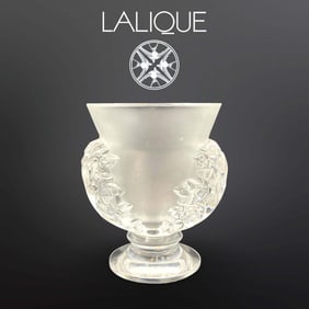 A French Lalique Acanthus Saint Cloud Floral Decor Crystal Vase, Signed