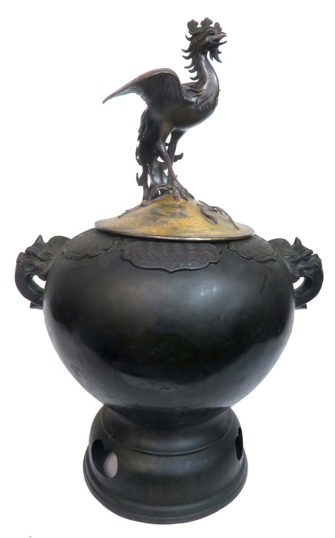 A Large Chinese Bronze Samovar, Signed, 18th C. - 4