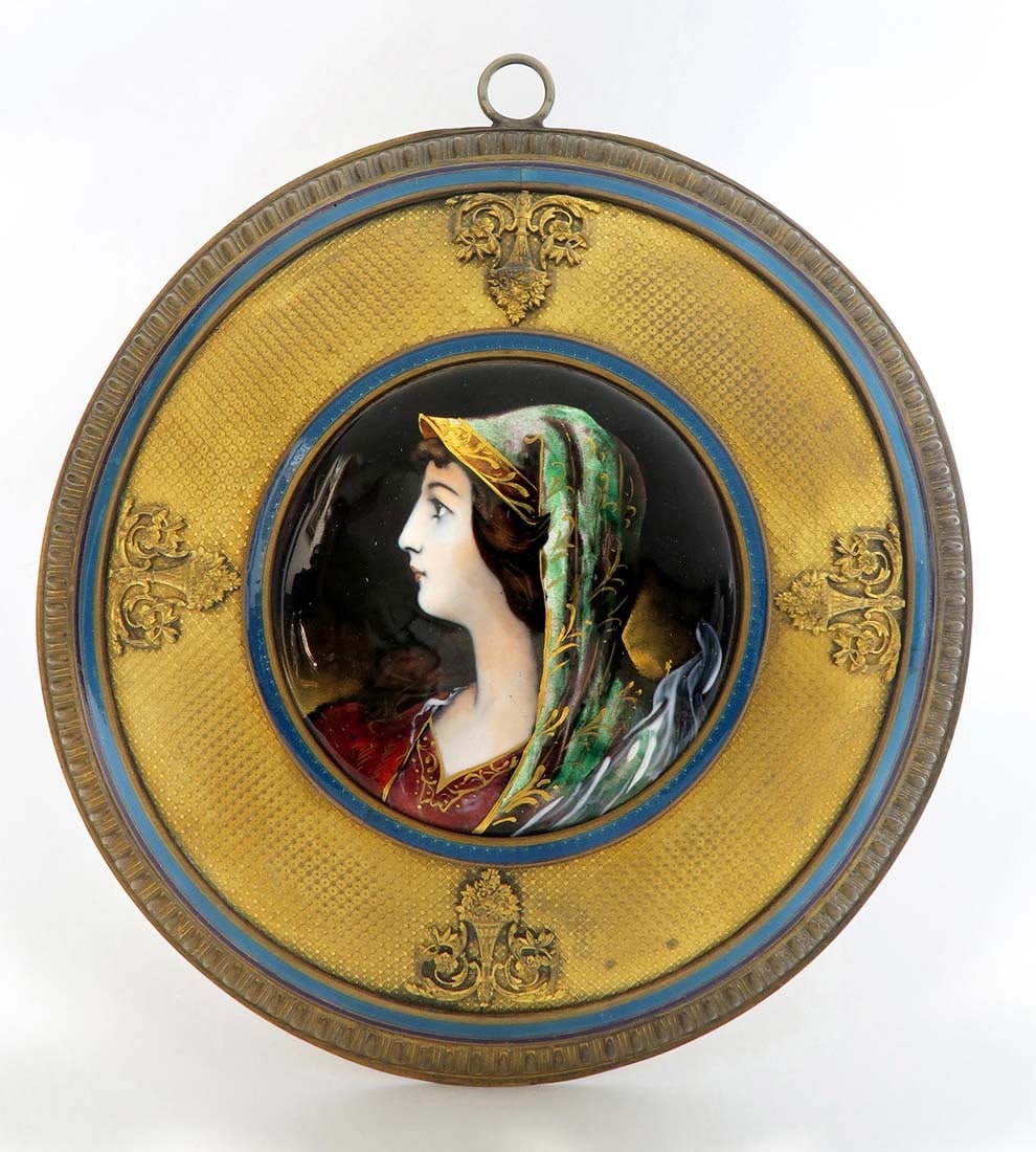 19th C. FRENCH ENAMEL CIRCULAR PORTRAIT PLAQUE: 19th C. FRENCH ENAMEL CIRCULAR PORTRAIT PLAQUE. D 8.5"