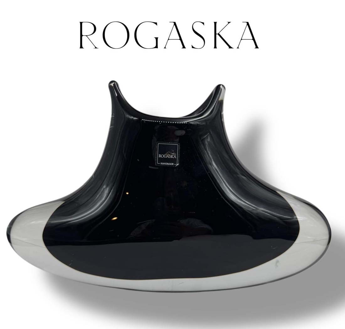 A Rogaska 1665 Black Crystal Glass Vase: A Slovenian Rogaska 1665 Black Crystal Glass Vase. 11" x 9"