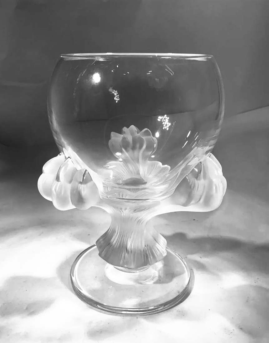 A LALIQUE Bagheera Pattern Crystal Vase, Signed (1 of 5)