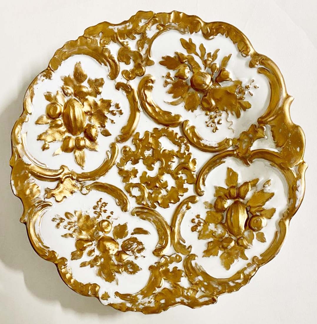 A Meissen Leuteritz Rococo Relief Gold Fruits Plate: 19th Century German Meissen Leuteritz Rococo Relief Gold Fruits Porcelain Decoration Cabinet Plate. Hallmarked. D 9"
