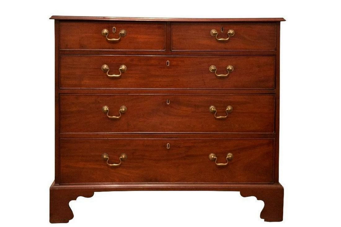 Federal Mahogany Chest of Drawers (1 of 1)