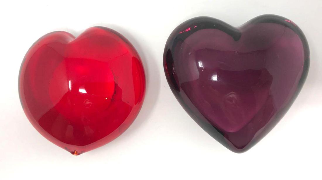 Red Heart Paperweight & Art Glass Heart Paperweight: Lot 1 Red Heart Paperweight & Art Glass Heart Paperweight Attributed to Tiffany Elsa Peretti Red Heart Glass 20th C. Red Heart 1 x 2 3/4 x 2 3/4 in. Purple 1 x 3 x 3 in. Est.