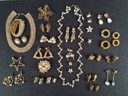 Costume Jewelry, Rhinestones: Approx. 30 pieces of high-end costume jewelry, including pieces by Vogue.