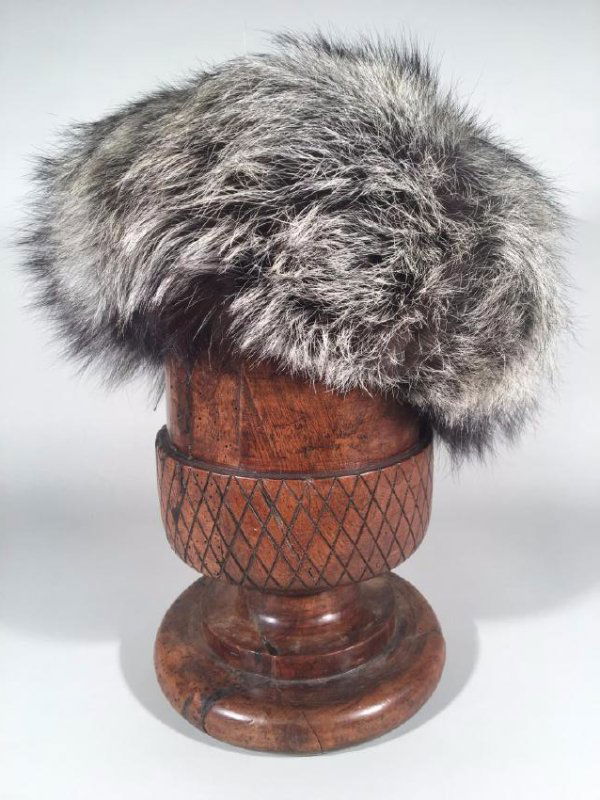 Silver Fox Beret (1 of 3)