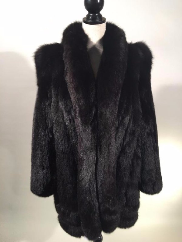 Black Fox Jacket (1 of 11)