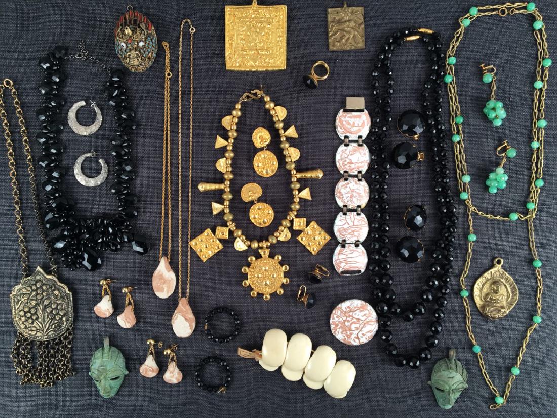 Costume Jewelry, Misc. (1 of 10)