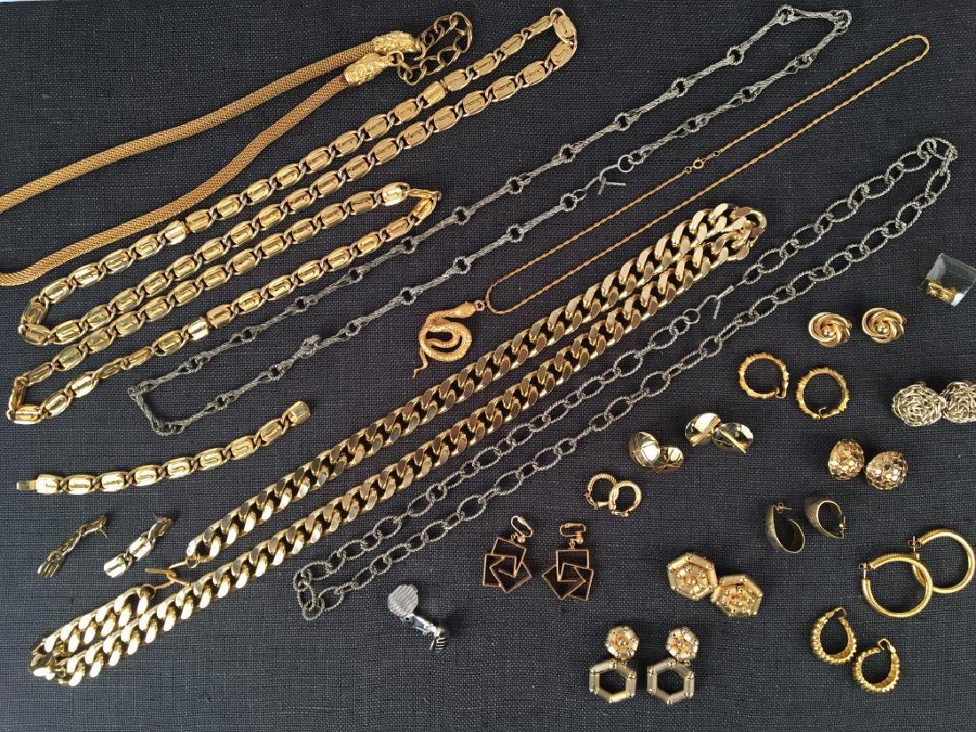 Costume Jewelry, Chains And Earings (1 of 8)