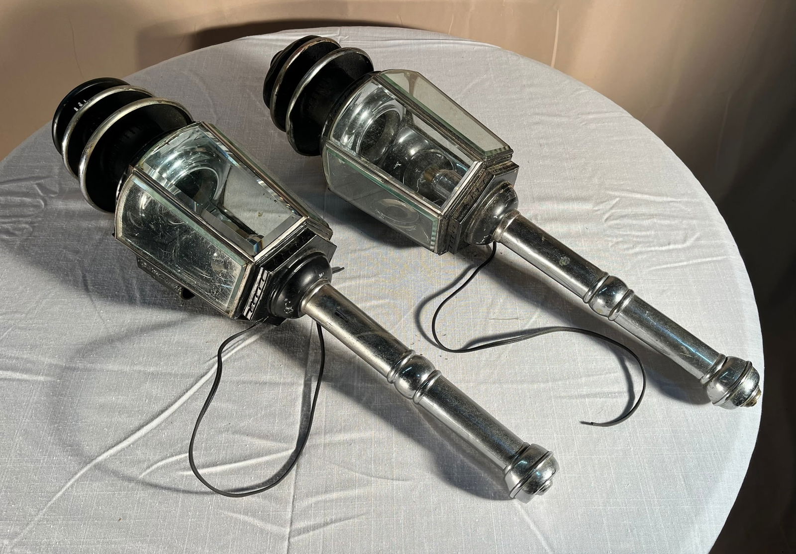 Pair of Antique Carriage Lanterns (1 of 6)