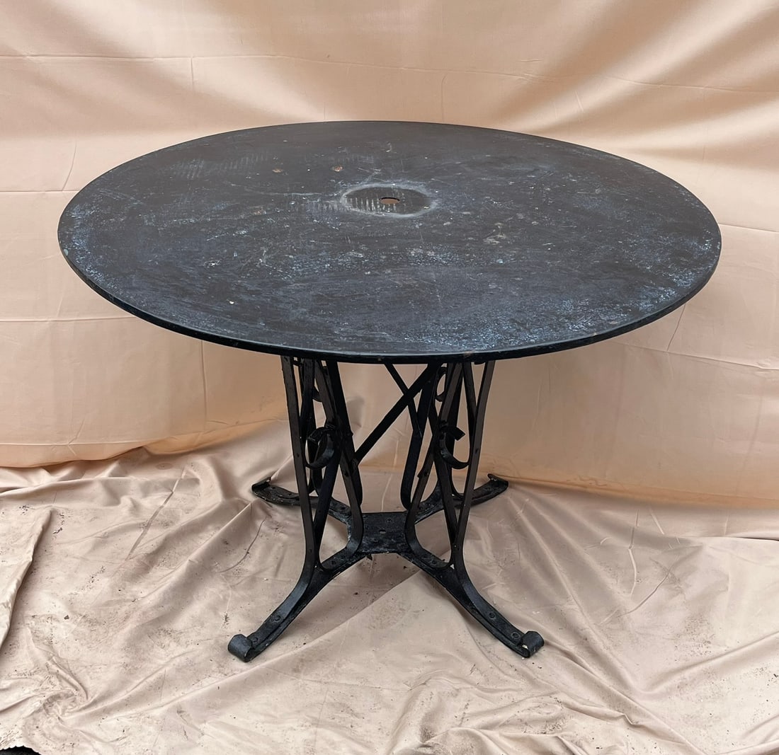 Wrought Iron Garden Table (1 of 7)