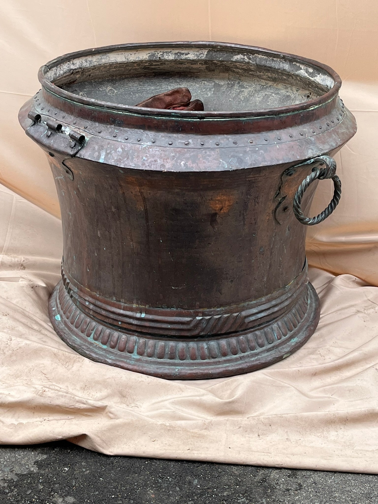 Large Copper Basin (1 of 6)