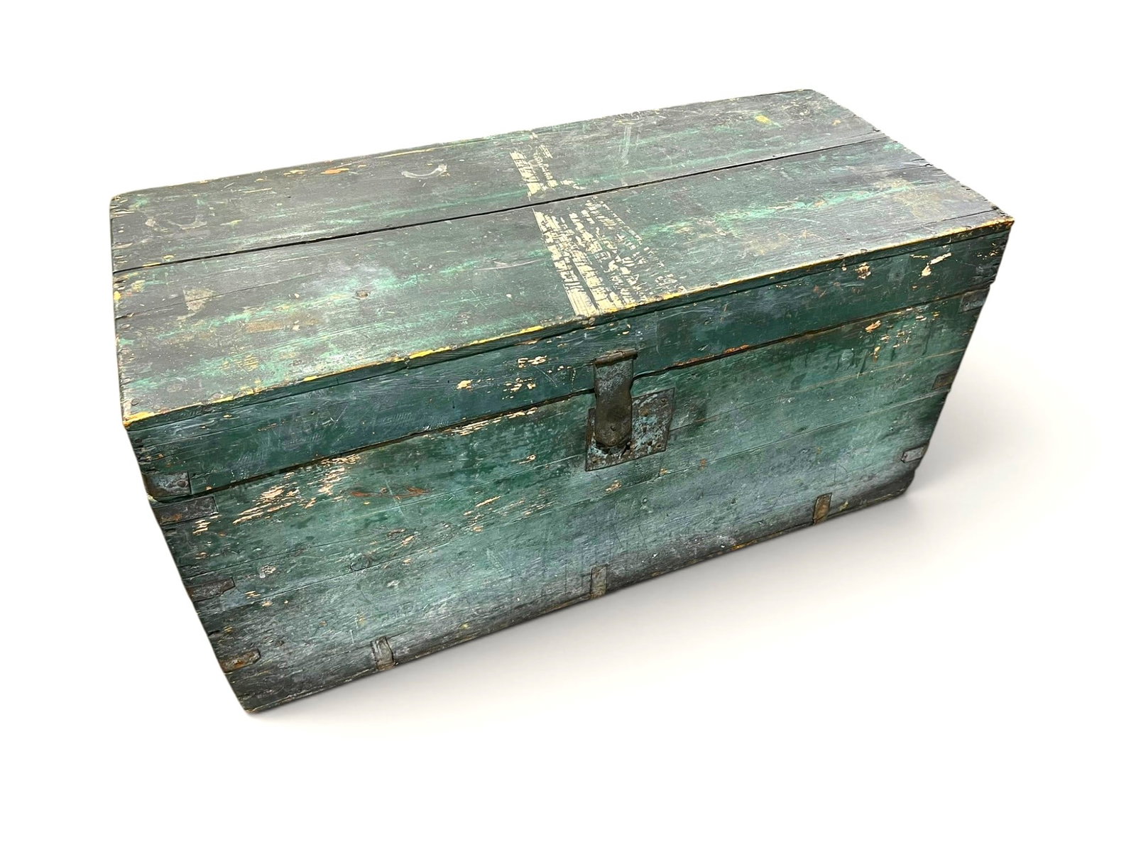 Rustic Storage Trunk (1 of 6)