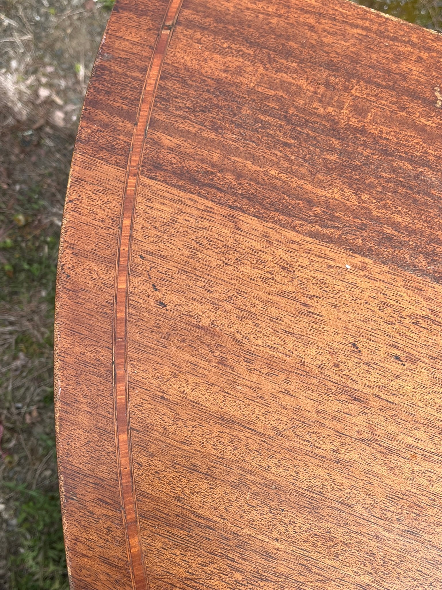 Circular Dining Table - 5