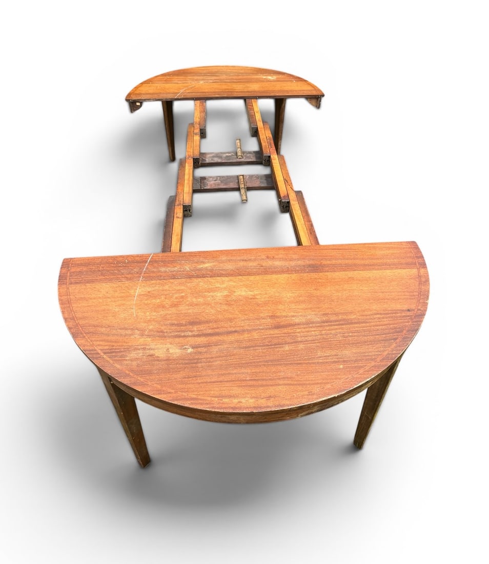 Circular Dining Table - 7