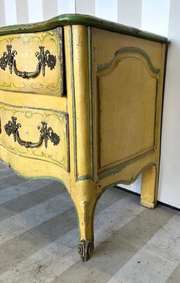 Louis XV Painted Commode, Circa 1760 - 4