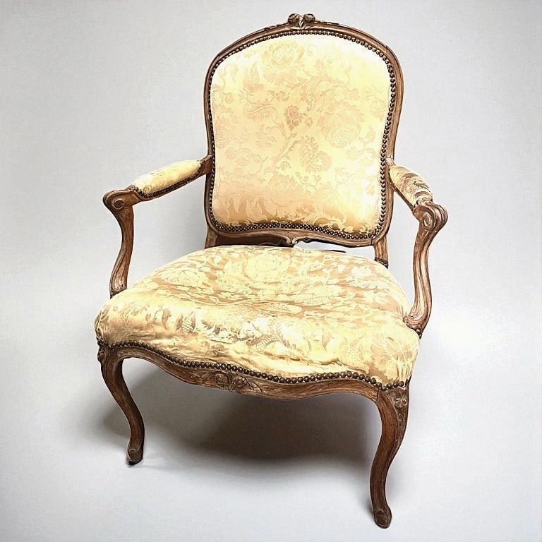 French Louis XV Fauteuil a la Reine, Circa 1760 (1 of 13)
