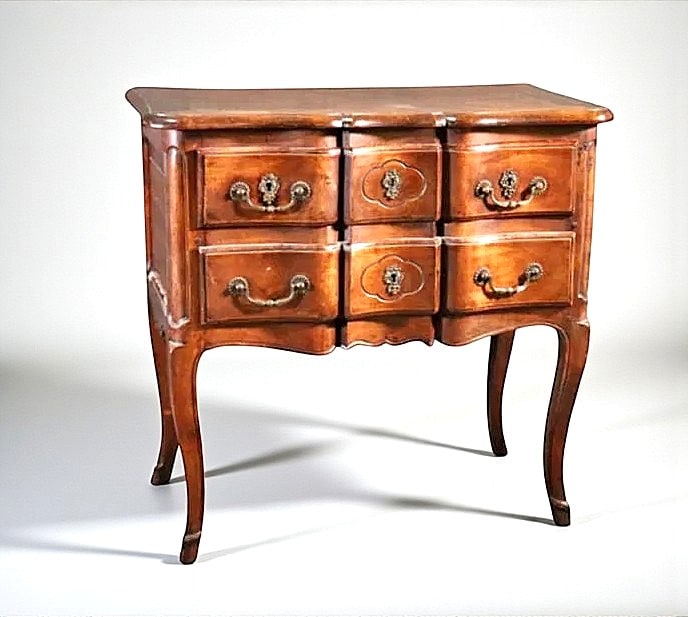 Louis XV Style Petite Commode (1 of 10)