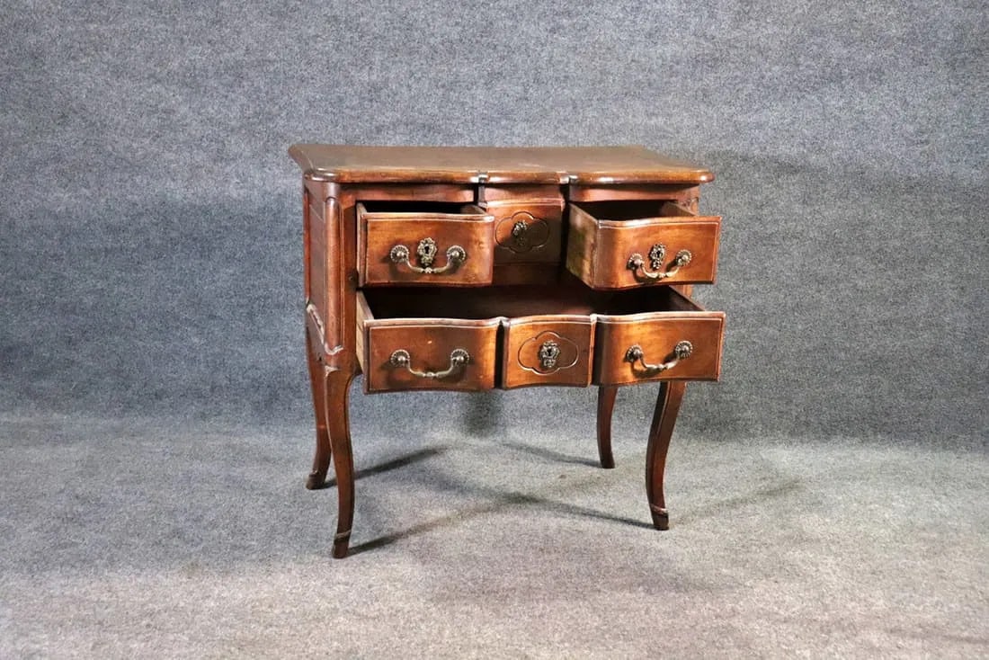 Louis XV Style Petite Commode - 2