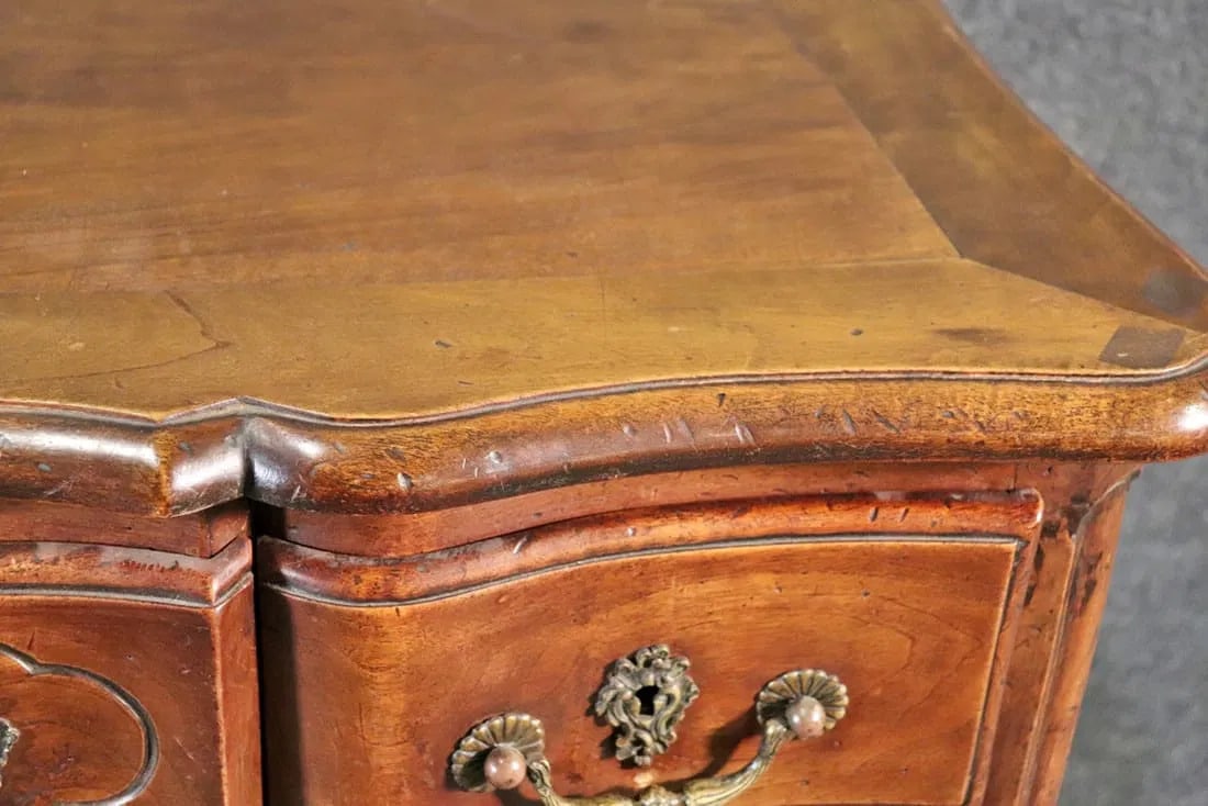 Louis XV Style Petite Commode - 5