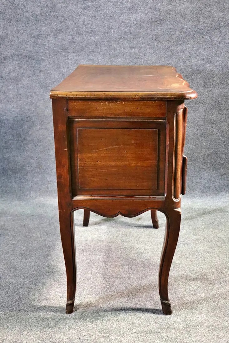 Louis XV Style Petite Commode - 6