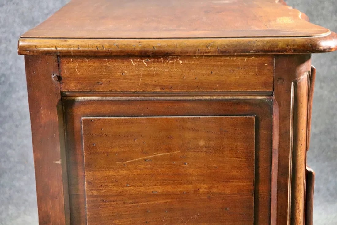 Louis XV Style Petite Commode - 7