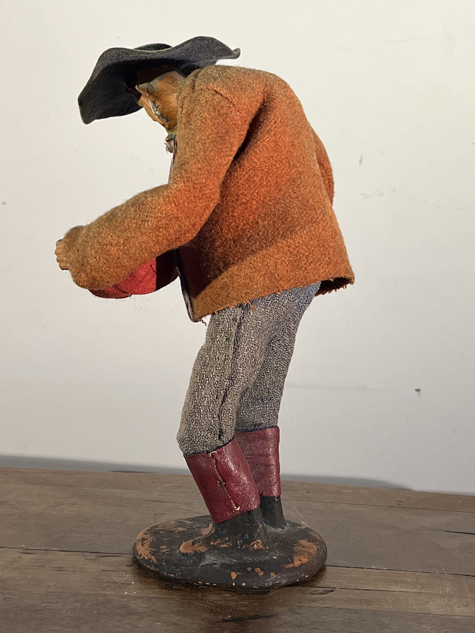 Neopolitan Creche Figure - 4
