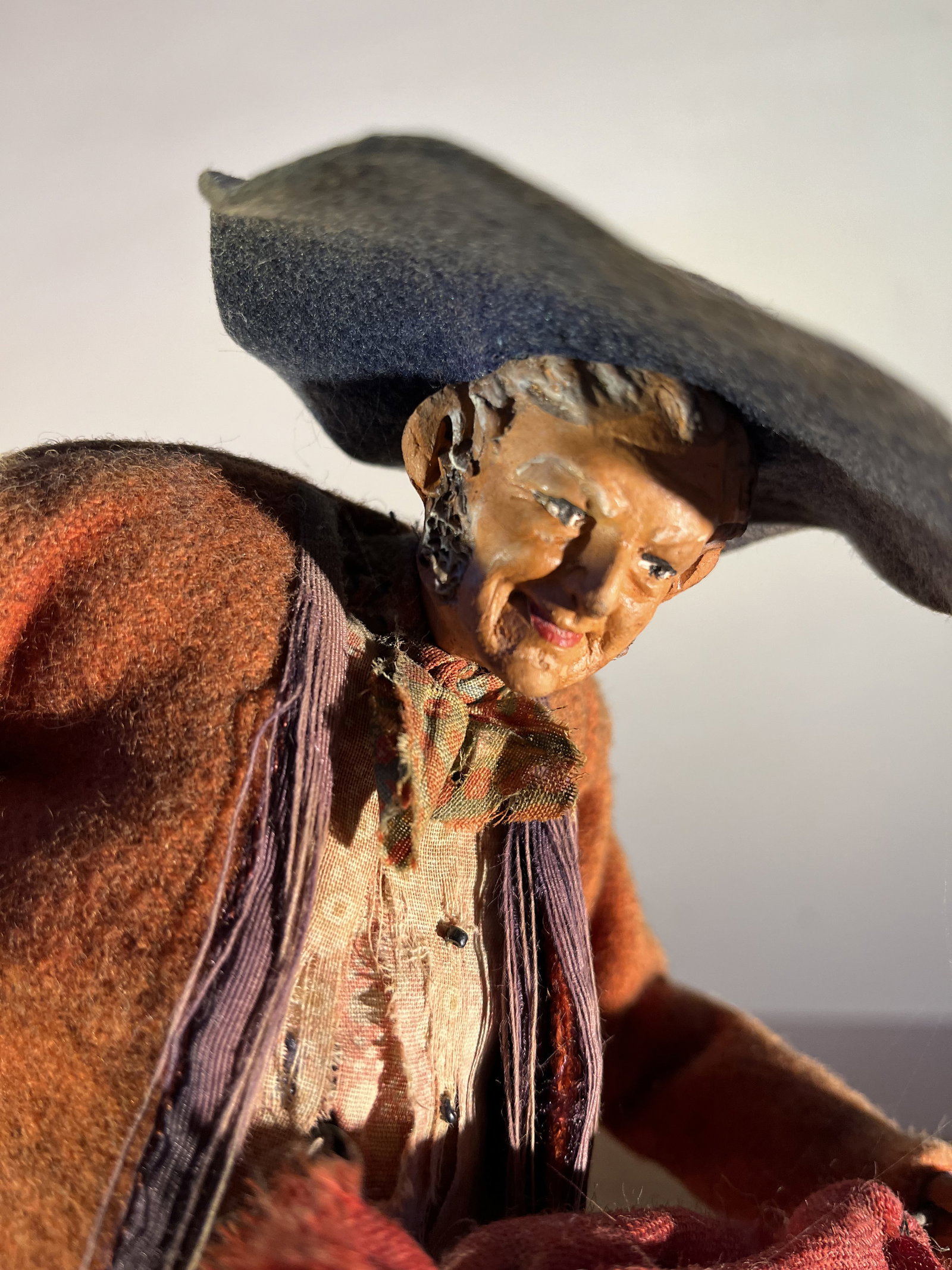 Neopolitan Creche Figure - 7