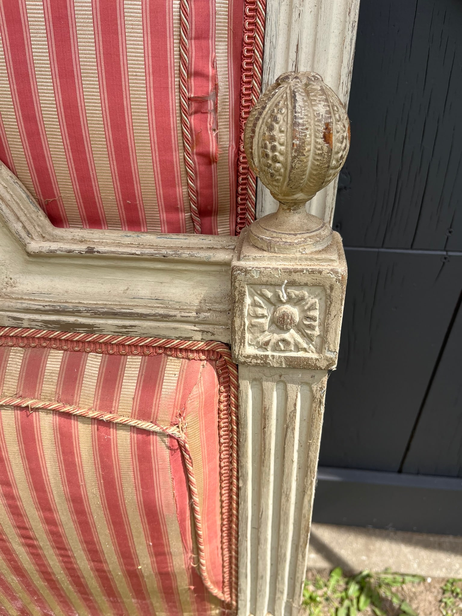 Louis XVI Day Bed - 4