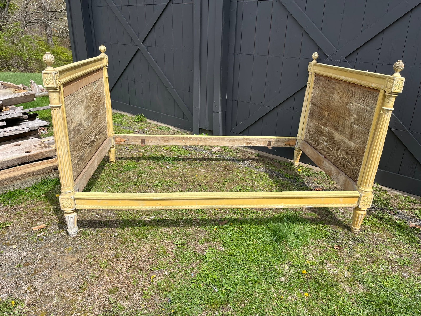 Louis XVI Day Bed - 5