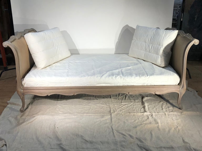 Louis XV Style Day Bed - 4