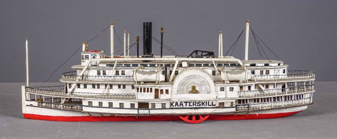 Model Side-Wheeler - 2