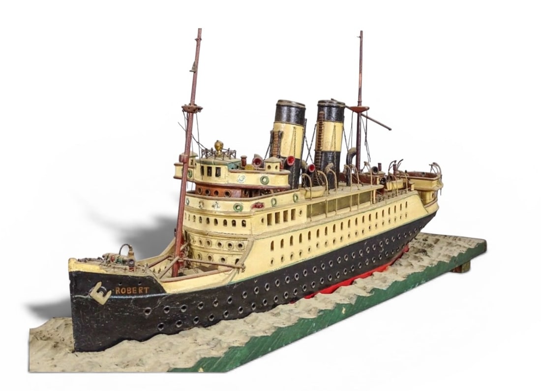 Model Tramp Steamer, Robert (1 of 5)