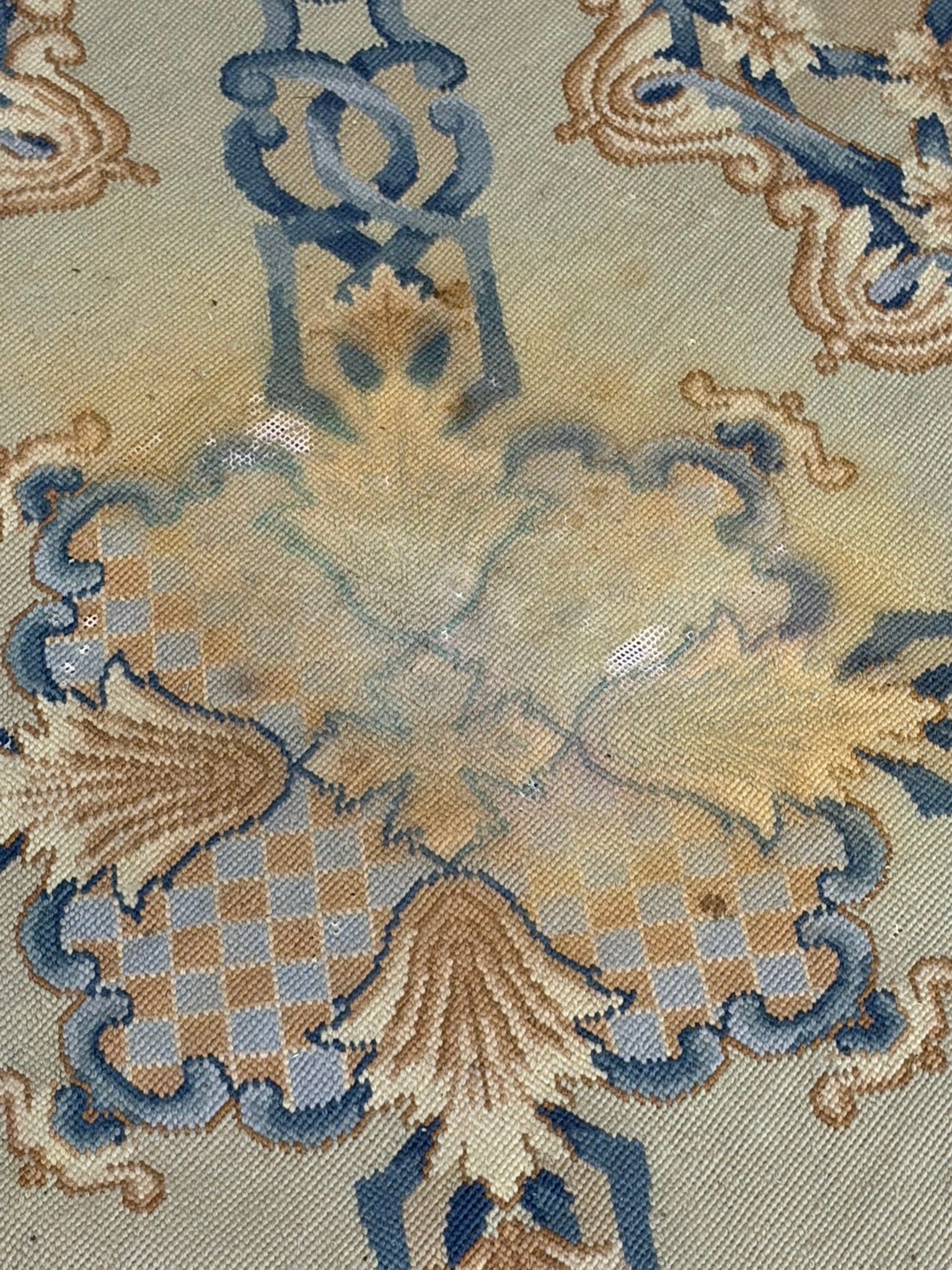 Palace Size Stark Aubusson - 10