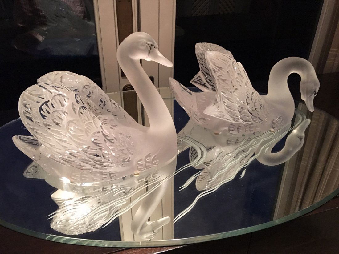 Pair of Lalique Swans with Reflecting Mirror (1 of 8)