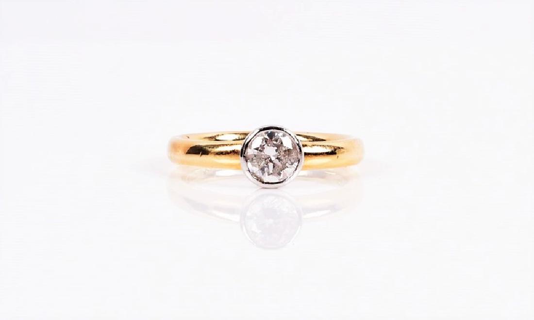 An 18ct yellow gold and solitaire diamond ring  the (1 of 4)