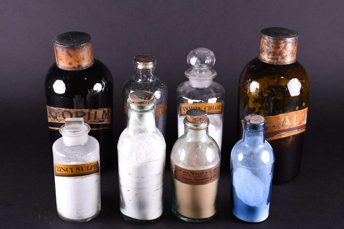 A collection of 19th century apothecary glass jars, all (1 of 8)