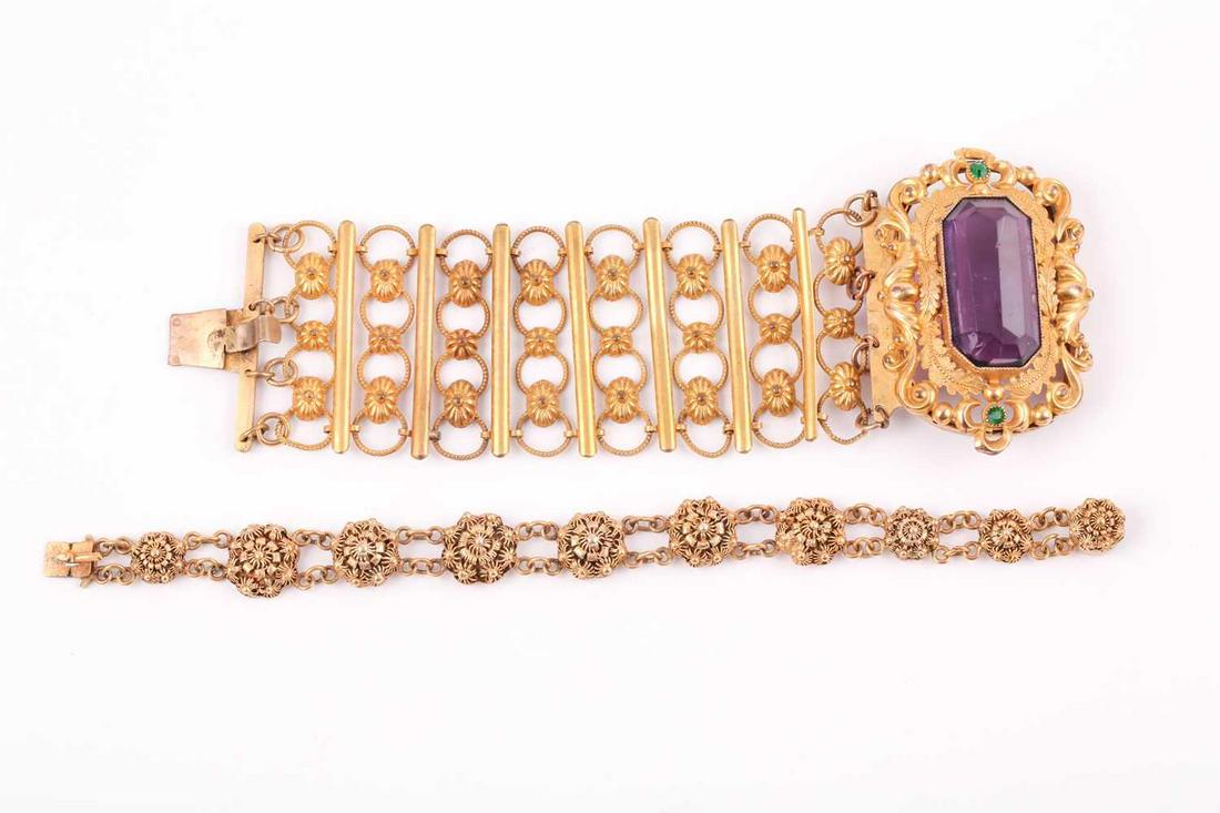 A late 19th / early 20th century gilt metal bracelet, (1 of 7)