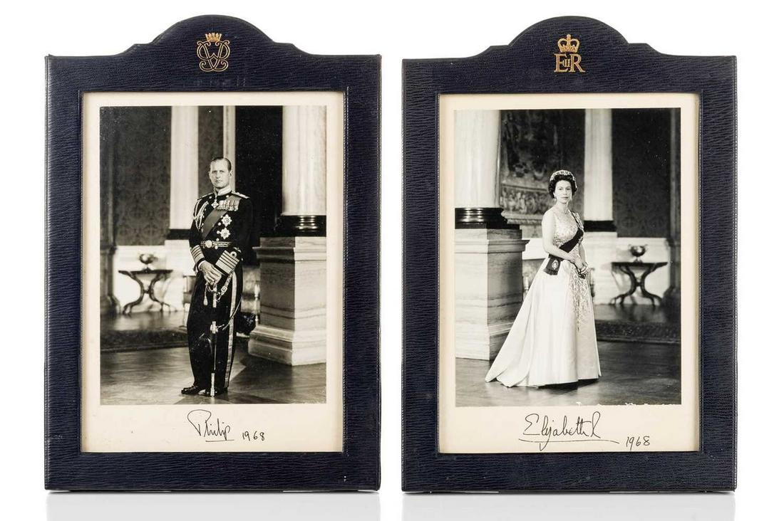 HM Queen Elizabeth II and HRH The Duke of Edinburgh: a pair of autopen signed presentation portrait (1 of 7)
