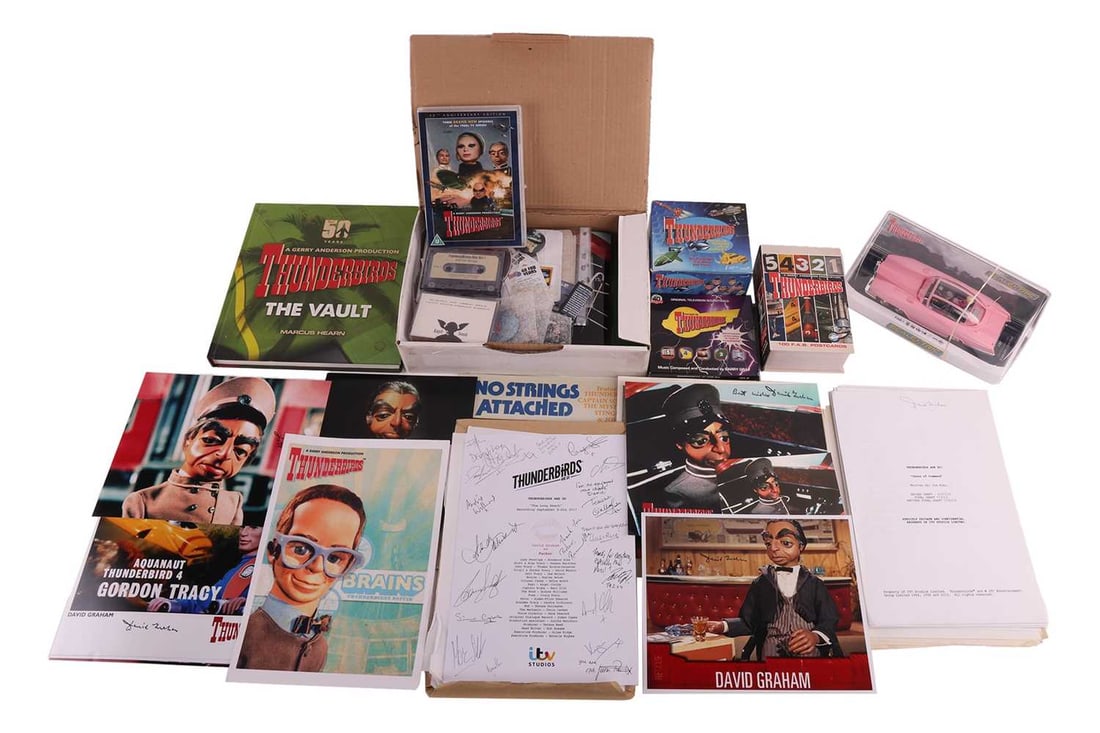 Gerry Anderson: Thunderbirds. A large collection of actor, David Graham’s related memorabilia : Gerry Anderson: Thunderbirds. A large collection of actor, David Graham’s related memorabilia - Thunderbirds Are Go! "Chain of Command" (2013) Original Production script, written by Joe Kuhr, bl