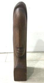 Florencio Gelabert’s thought-provoking­ sculptures and installations stem from a rigorous