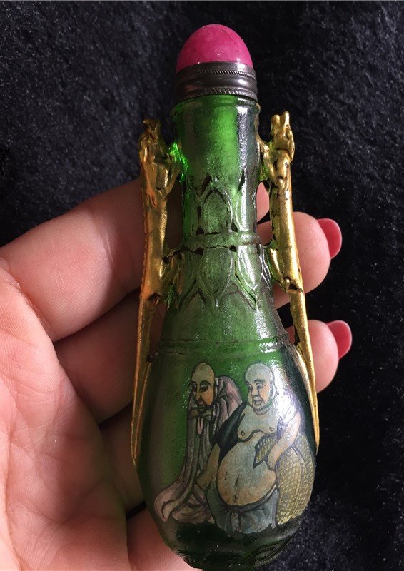 Hand-painted snuff bottle (1 of 5)