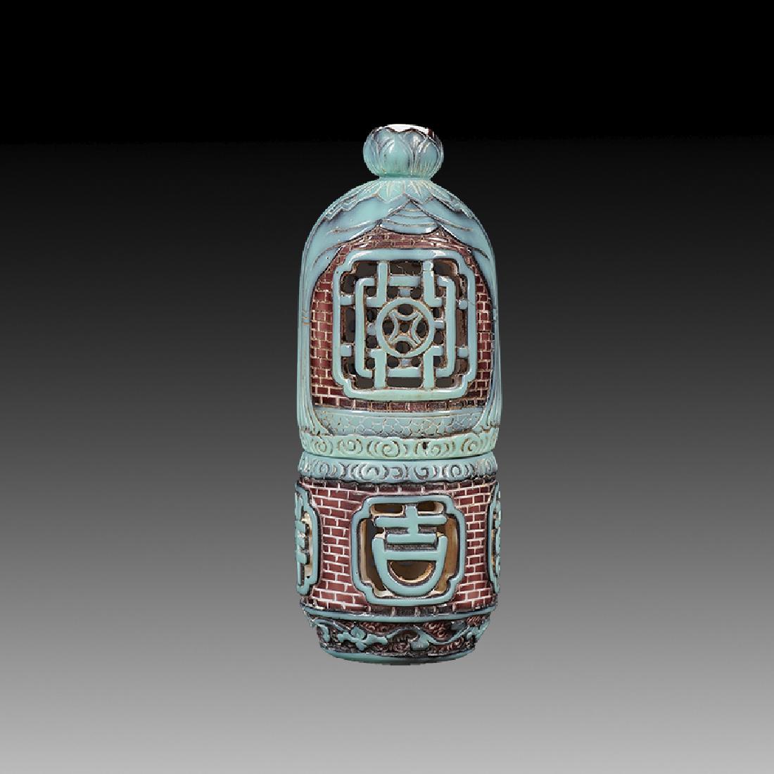 CHINESE CARVING GLASS SNUFF BOTTLE (1 of 5)