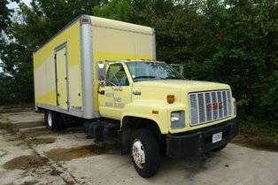 1101: 1991 GMC TOP KICK SLE TRUCK